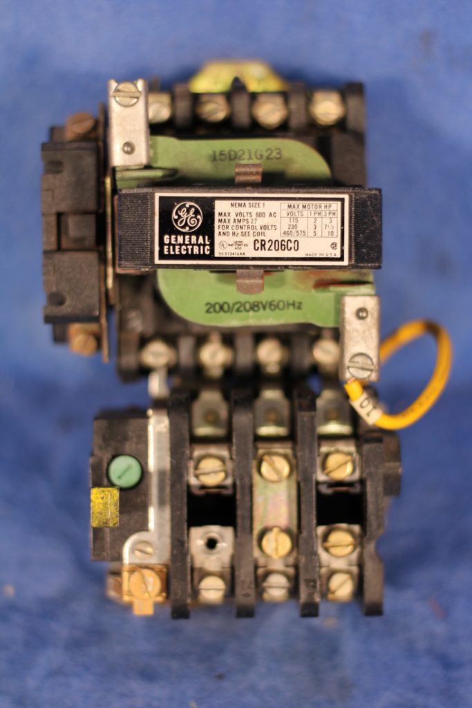 GE GENERAL ELECTRIC CR206C0  SZ SIZE 1 CONTACTOR STARTER 255 